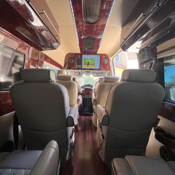 Royal Luxx Limos - Limos Near Me Royal Luxx Limos - Limos Near Me