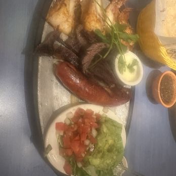 Pappasitos Cantina - Spring - Beef Fajita*, Jalape-o Cheese Sausage & Shrimp Diablo - Tex-Mex Near Me - Houston, Texas