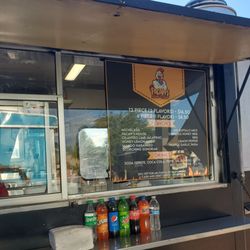 Pacaw's Wings And Things
