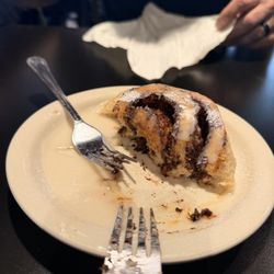 Granny's Kitchen - Cinnamon roll