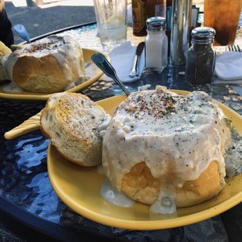Brad's Restaurant - Bread bowl - New England clam chowder - Seafood Near Me - Pismo Beach, California