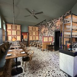 Diningruhm - Main seating