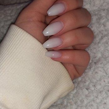Tonic Spa & Hair - Full Gel Set by Amanda (in Milky White) - Day Spas Near Me - Winnipeg, Manitoba
