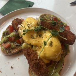 poached eggs with halloumi, avocado, and pico de gallo on toast poached eggs with halloumi, avocado, and pico de gallo on toast