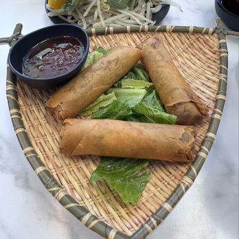 Pho Duoi Bo - Egg Rolls - Vietnamese Near Me - San Jose, California Pho Duoi Bo - Egg Rolls - Vietnamese Near Me - San Jose, California