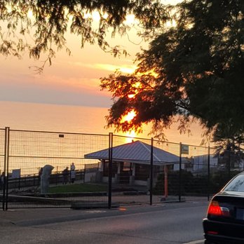 Five - A beautiful White Rock sunset. - Seafood Near Me - White Rock, British Columbia
