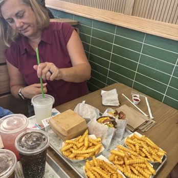 Shake Shack Happy Valley - Fast Food Near Me - Phoenix, Arizona
