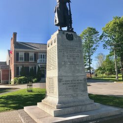 Gananoque Town Hall - Statue commemorating WWI and WWII veterans.