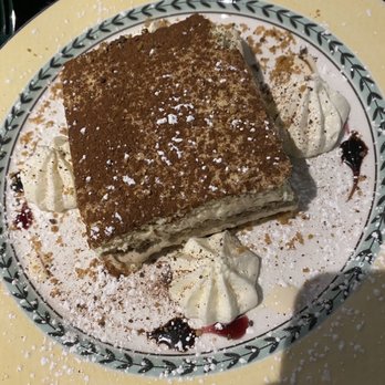 IL Gabbiano - Tiramisu - Italian Near Me - New Haven, Connecticut