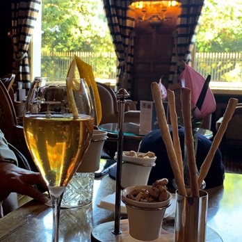 Le Negresco - Champagne cocktail was wonderful - Hotels Near Me - Nice, 06