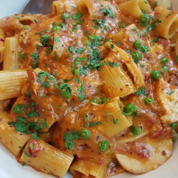 Buca di Beppo Italian Restaurant - Spicy chicken rigatoni - Italian Near Me - Lombard, Illinois Buca di Beppo Italian Restaurant - Spicy chicken rigatoni - Italian Near Me - Lombard, Illinois
