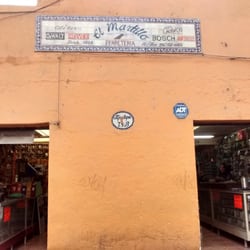 El Martillo - Ferretería "El martillo" 
A un lado del mercadito de la ex estación.