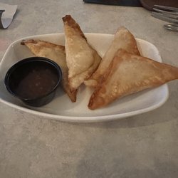 Elm & Magnolia - Crab Rangoon