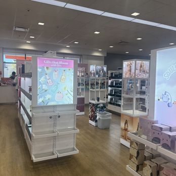 Ulta Beauty - Inside - Cosmetics & Beauty Supply Near Me - Los Angeles, California Ulta Beauty - Inside - Cosmetics & Beauty Supply Near Me - Los Angeles, California