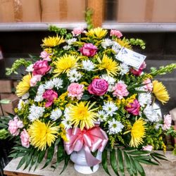 Wheeling Flower Shop - Traditional Sympathy Arrangement