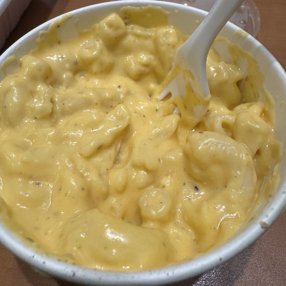 Mad Chicken - MAC & CHEESE * - Wraps Near Me - Green Bay, Wisconsin Mad Chicken - MAC & CHEESE * - Wraps Near Me - Green Bay, Wisconsin