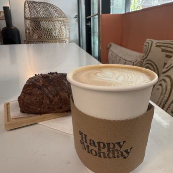 Happy Monday Coffee - Loop - Coffee & Tea Near Me - Chicago, Illinois Happy Monday Coffee - Loop - Coffee & Tea Near Me - Chicago, Illinois