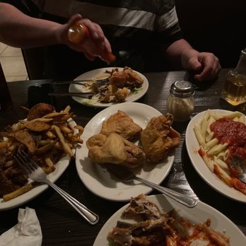 Broaster House - Family Chicken - Comfort Food Near Me - Woonsocket, Rhode Island