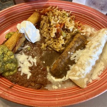 Casa Dominguez - Houston Cougars - Tex-Mex Near Me - Bellaire, Texas