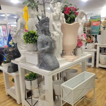 HomeGoods - Home Decor Near Me - Williamsville, New York HomeGoods - Home Decor Near Me - Williamsville, New York