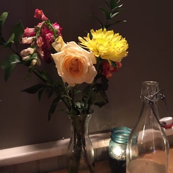 Fresh & Co - Fresh flowers on every table is nice touch - New American Near Me - Camden, Maine Fresh & Co - Fresh flowers on every table is nice touch - New American Near Me - Camden, Maine