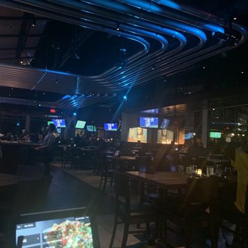 Yard House - Inside - Vegetarian Near Me - Gaithersburg, Maryland Yard House - Inside - Vegetarian Near Me - Gaithersburg, Maryland