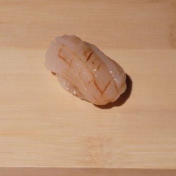 Sushi Nikko - Hotate [sweet scallop] - Sushi Bars Near Me - Long Island City, New York