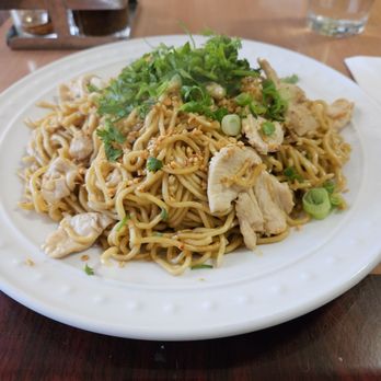 Thai Kitchen - Garlic Noodles with chicken - Thai Near Me - Lodi, California Thai Kitchen - Garlic Noodles with chicken - Thai Near Me - Lodi, California