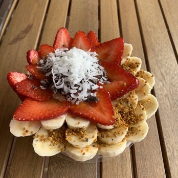Juice Tap - Chunky Monkey chia pudding bowl with bee pollen - Juice Bars & Smoothies Near Me - Jacksonville, Florida