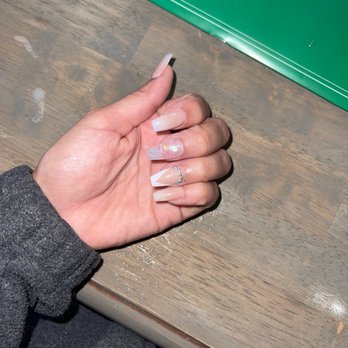 Nail Lounge and Spa - Day Spas Near Me - Hurst, Texas
