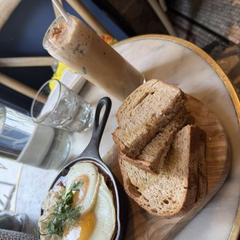 maman - Eggs ratatouille and mamans signature pumpkin pie latte - Breakfast & Brunch Near Me - New York, New York maman - Eggs ratatouille and mamans signature pumpkin pie latte - Breakfast & Brunch Near Me - New York, New York
