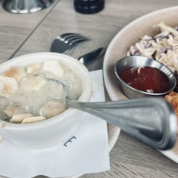 Lighthouse - Cup Clam Chowder - Breakfast & Brunch Near Me - Newport Beach, California