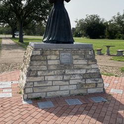 Angels in Goliad RV Park - Angel of Goliad