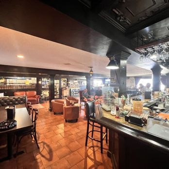 Leaf and Bean by Island Jim - Bar, seating area - Cigar Bars Near Me - St. Augustine, Florida