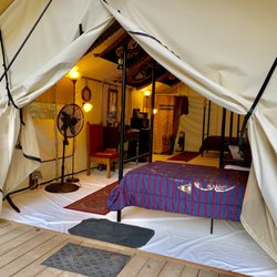 Gorgeous Stays - Wizarding World @GorgeousStays will cast a spell of fun on you! All four houses are represented, plus a sorting hat! Four twins, kitchenette