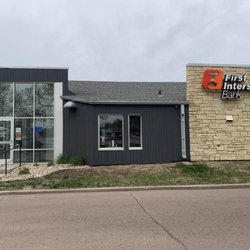 First Interstate Bank - Exterior image of First Interstate Bank in Sioux Falls, SD.