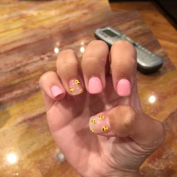 La Vie Nails - Smiley face nails - Nail Salons Near Me - Northbrook, Illinois