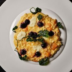 Fora - Risotto | butternut squash, walnuts, crispy kale, gorgonzola, blueberry