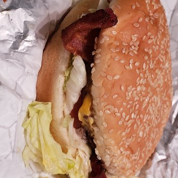 Broiler Bay - Bacon cheeseburger - Burgers Near Me - Bellevue, Washington Broiler Bay - Bacon cheeseburger - Burgers Near Me - Bellevue, Washington