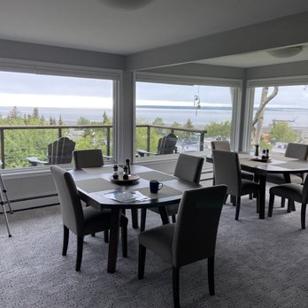 Susitna Place - The beautiful dining room with 180 degree view. - Hotels Near Me - Anchorage, Alaska