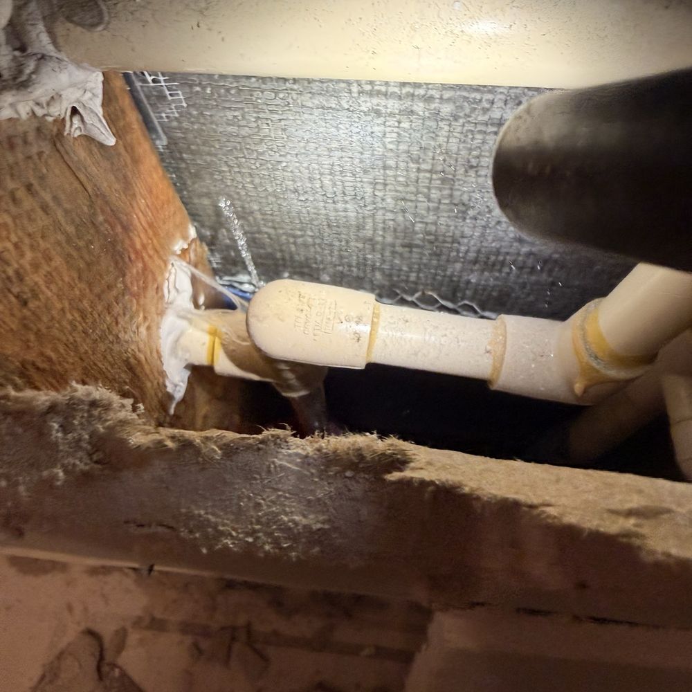 K&R Plumbing - Pretty bad leak - Plumbing Near Me - St. Cloud, Florida K&R Plumbing - Pretty bad leak - Plumbing Near Me - St. Cloud, Florida