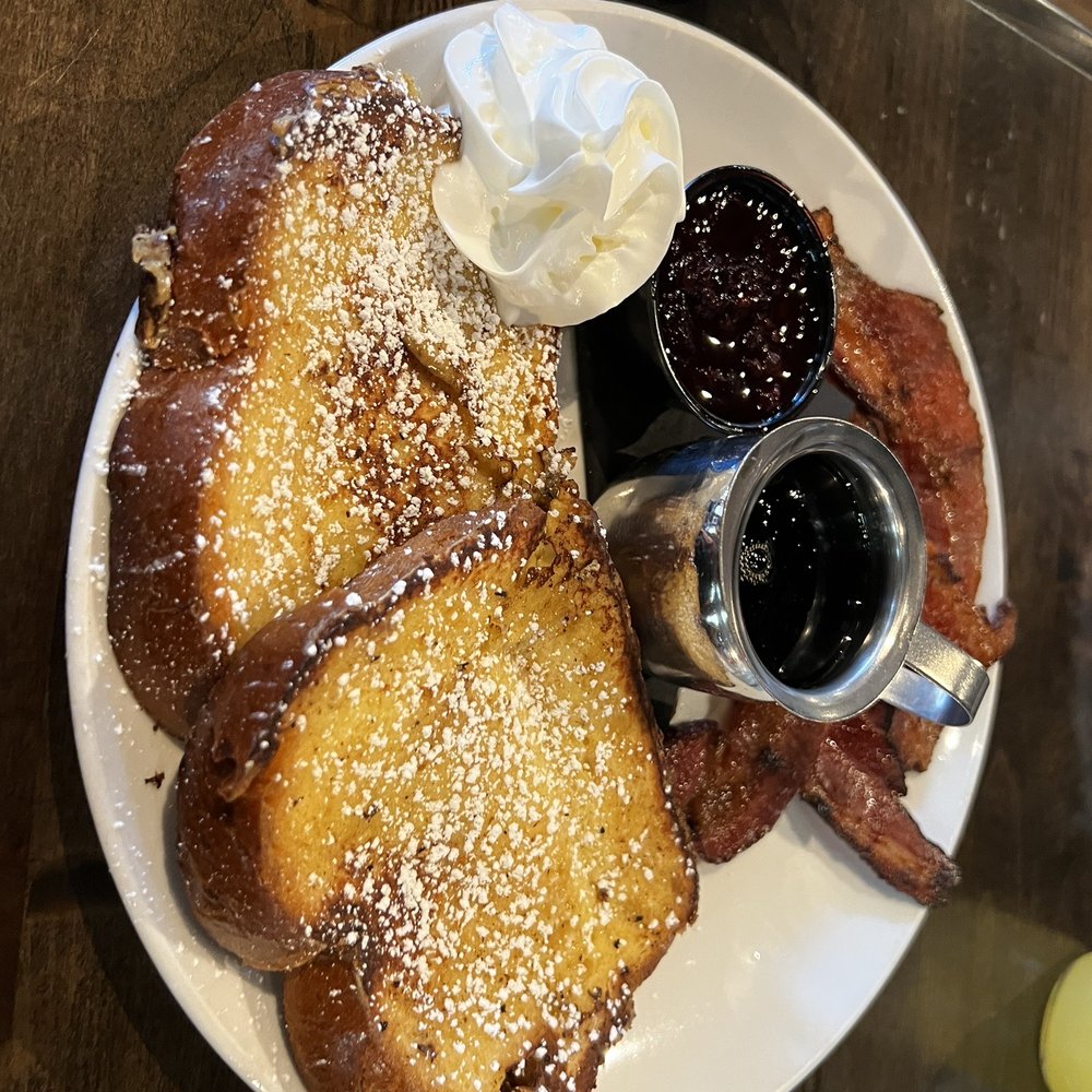 B Matthews Eatery - French toast - New American Near Me - Savannah, Georgia B Matthews Eatery - French toast - New American Near Me - Savannah, Georgia