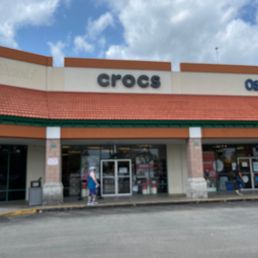 big lots crocs