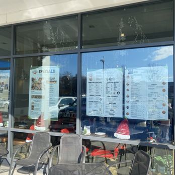 La Prensa Tacos & Tapas - Outdoor sitting area - Tapas Bars Near Me - Sterling, Virginia La Prensa Tacos & Tapas - Outdoor sitting area - Tapas Bars Near Me - Sterling, Virginia