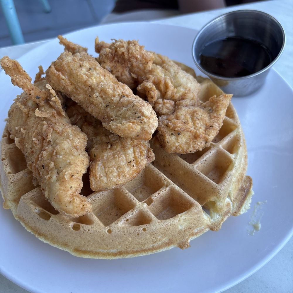Another Broken Egg Cafe - Chicken & Waffles - American Near Me - Gilbert, Arizona