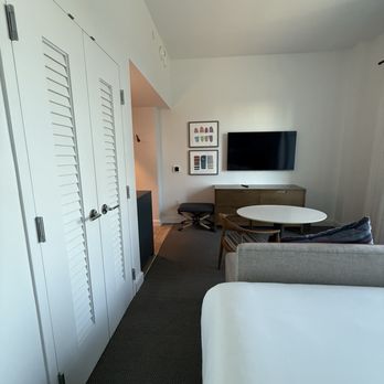 The Seabird Resort - Resorts Near Me - Oceanside, California
