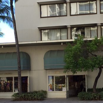 Moni - There's MONI at the Moana Surfrider! - Accessories Near Me - Honolulu, Hawaii