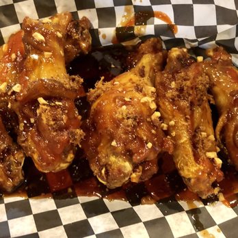 D-spot - Trantula Wings - Chicken Wings Near Me - Oakdale, Minnesota
