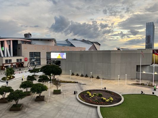 Georgia World Congress Center by null