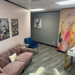 Milana Aesthetics - Lobby